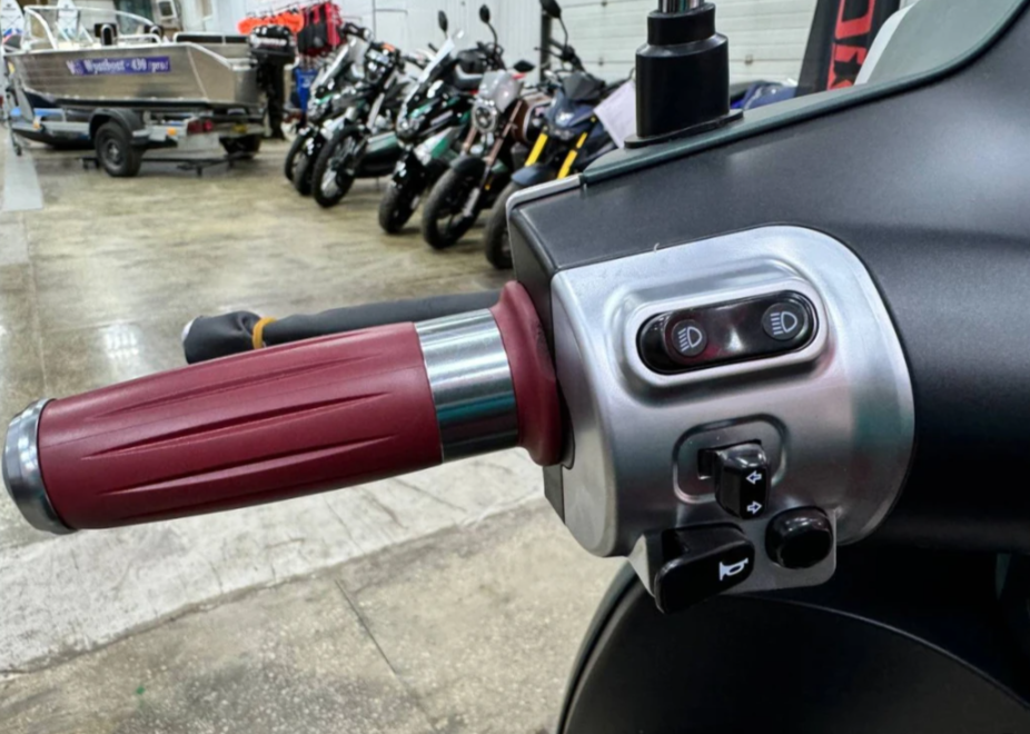 Скутер PROMAX Miami 240 (49) в Уфе