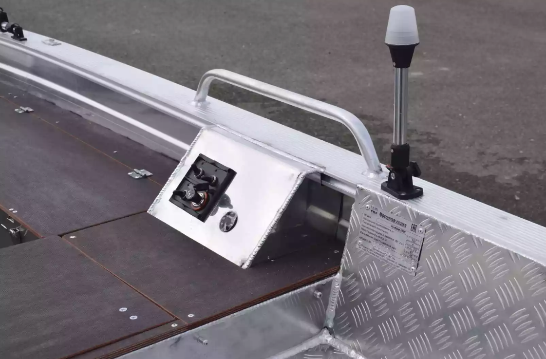 Алюминиевая лодка Wyatboat-390РМ в Уфе