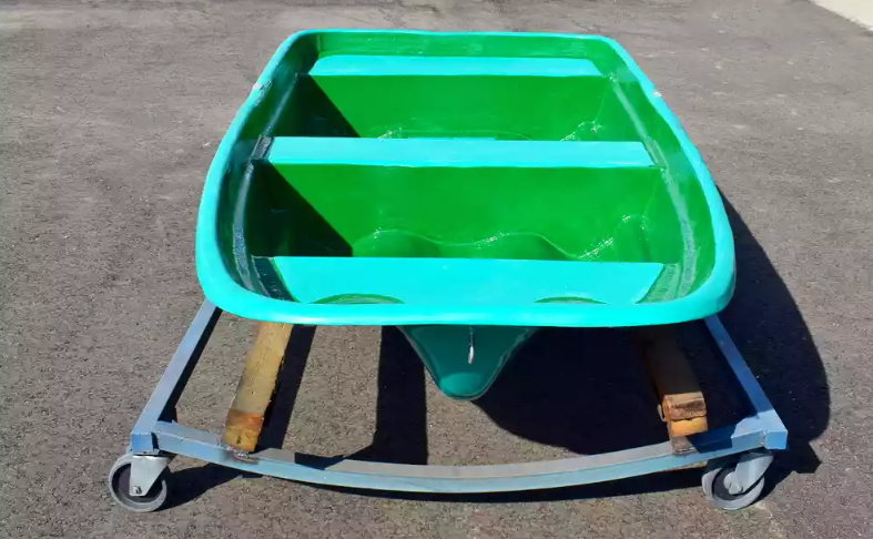 Стеклопластиковая лодка Старт (тримаран) в Уфе