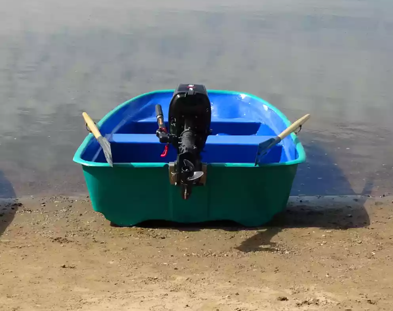 Стеклопластиковая лодка Старт (тримаран) в Уфе