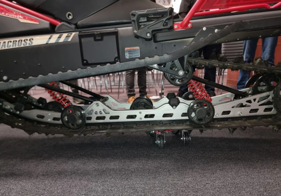 Снегоход AODES Siberiacross 1000 SWT 600mm LCD 6.8 в Уфе