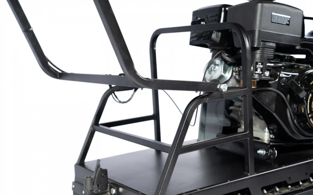 Мотобуксировщик БУРЛАК-M2 LFK 15 л.с. (передний привод, катки) в Уфе