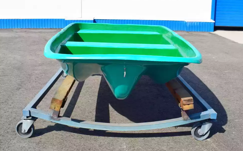 Стеклопластиковая лодка Старт (тримаран) в Уфе