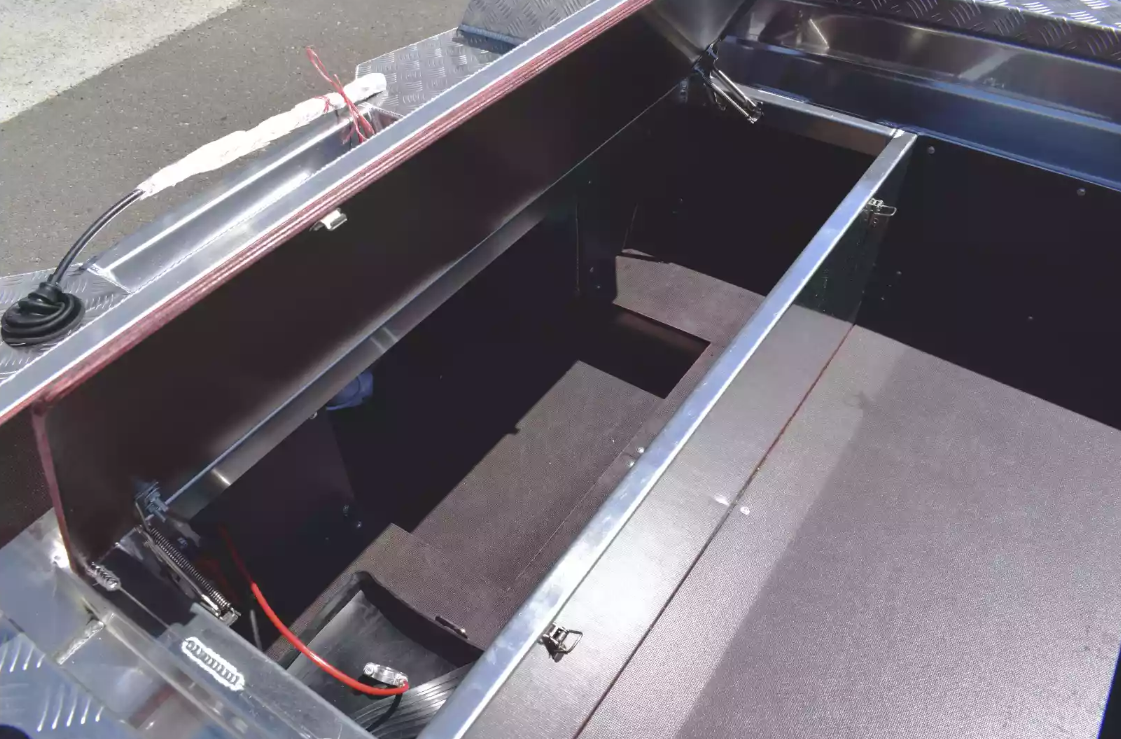 Алюминиевая лодка Wyatboat-390 DCM в Уфе