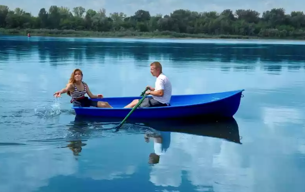 Стеклопластиковая лодка Дельфин в Уфе