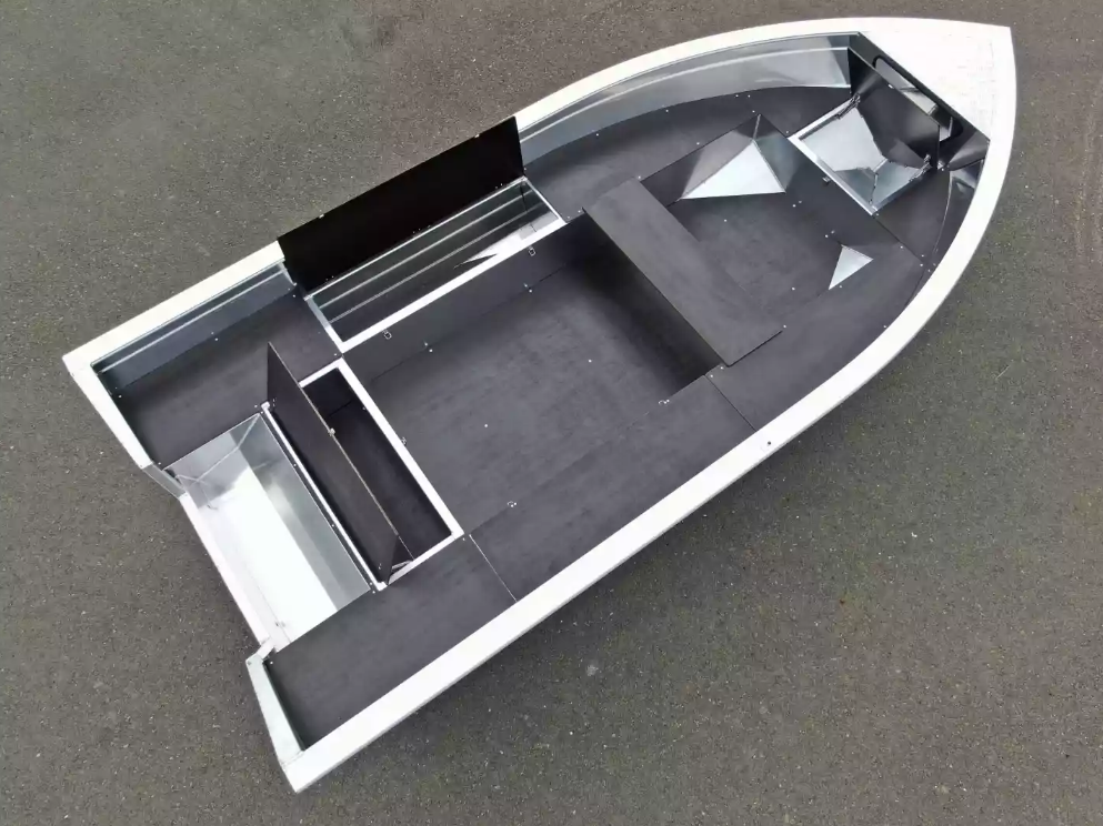 Алюминиевая лодка  Неман-420 в Уфе