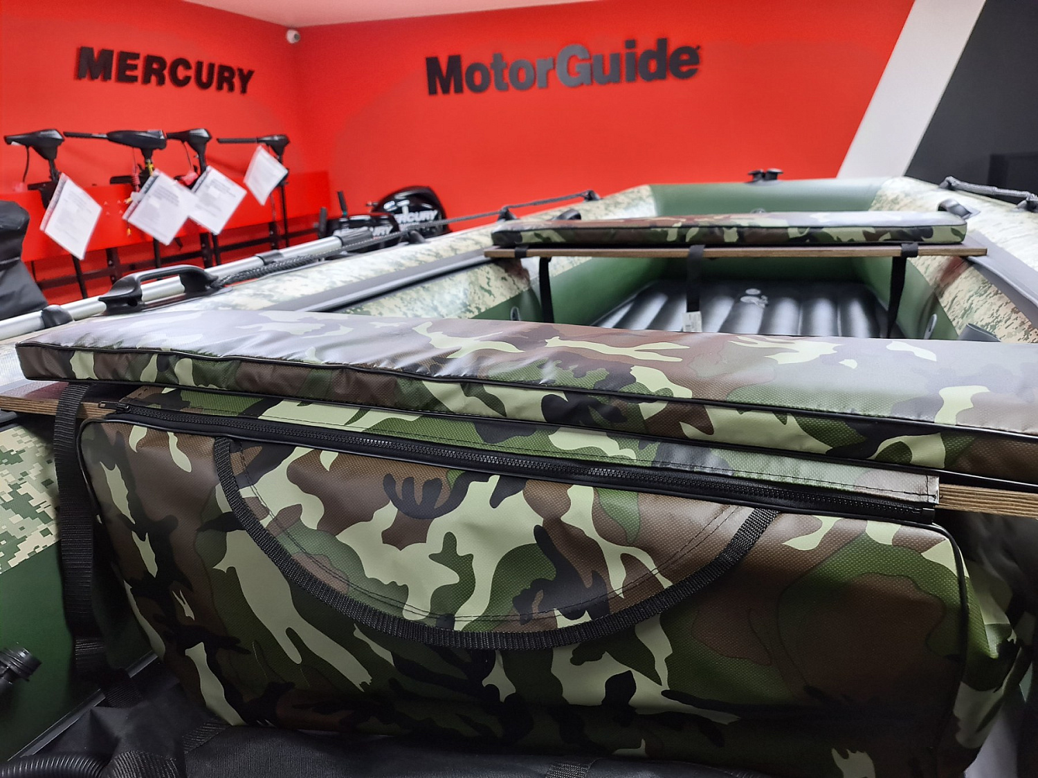 КОМПЛЕКТ МЯГКИХ НАКЛАДОК С СУМКОЙ ДЛЯ ЛОДОК 105Х20 КАМУФЛЯЖ в Уфе