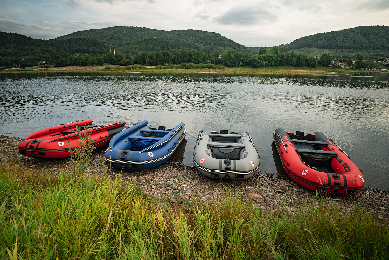 Лодка MISHIMO RIVER FJET PRO 430  под водомет в Уфе